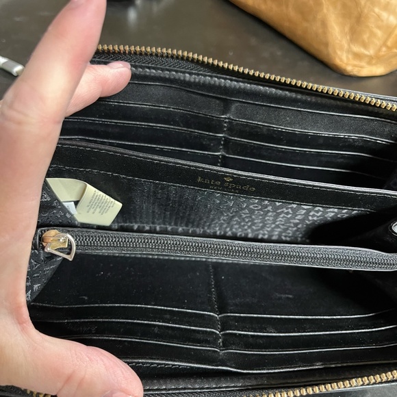 Kate Spade New York leather wallet - Picture 10 of 12